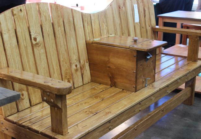 Woodworking project bench